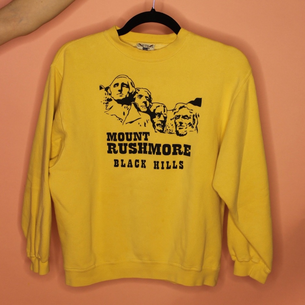 Oarsman Mount Rushmore Black Hills Pullover Sweatshirt